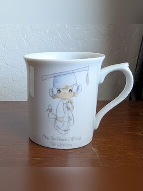 Vintage 1985 Precious Moments Graduation Coffee Cup/Mug Peace Of God Be With You
